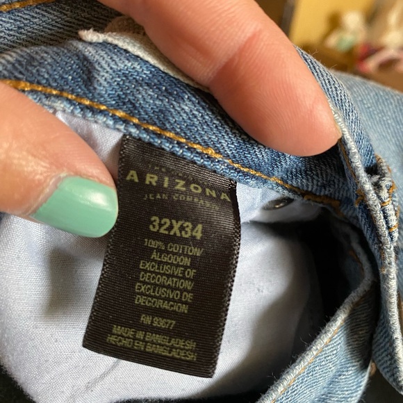 Distressed look men’s jeans - Picture 5 of 5